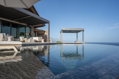 Luxury Villa Photo #7