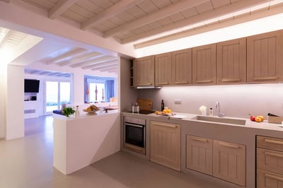 Luxury Villa Photo #16