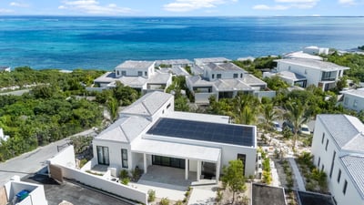 Luxury Villa Photo #5