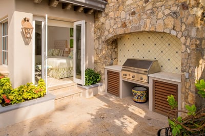 Luxury Villa Photo #13