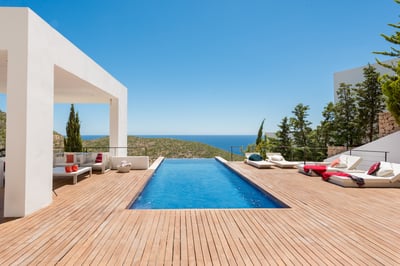 Luxury Villa Photo #4