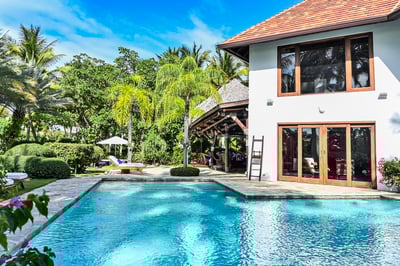 Luxury Villa Photo #4