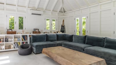 Luxury Villa Photo #44