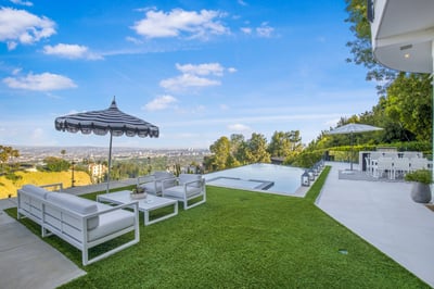 Luxury Villa Photo #14
