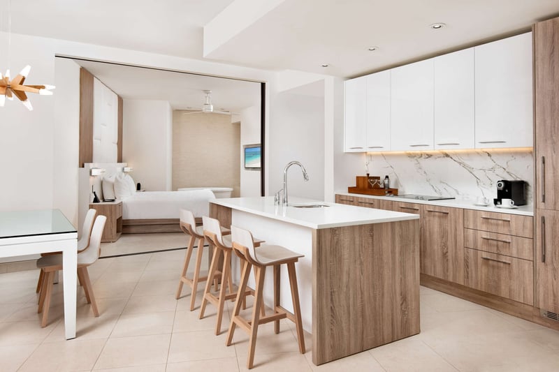 Oceanfront 1 BDM Suite