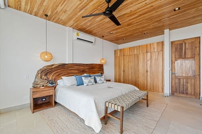 Main House Suite 4  – 2nd Floor