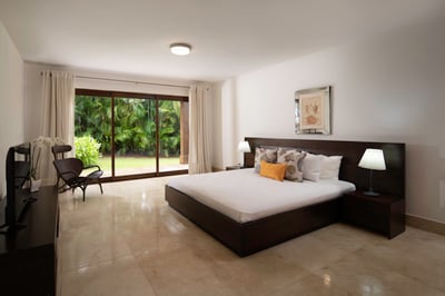 Luxury Villa Photo #16
