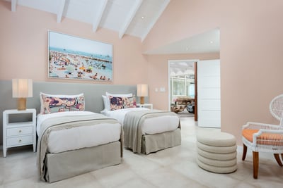 Luxury Villa Photo #17