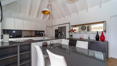 Luxury Villa Photo #36