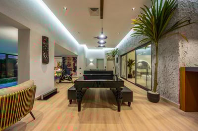 Luxury Villa Photo #23