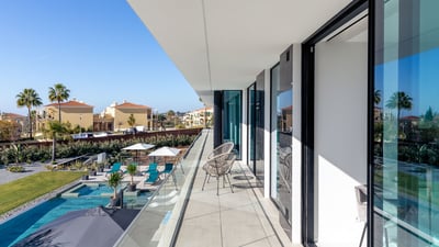 Luxury Villa Photo #8