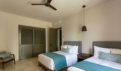 Luxury Villa Photo #15