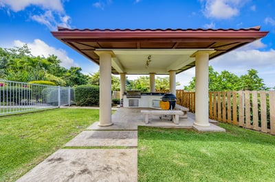 Luxury Villa Photo #17