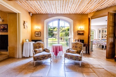 Luxury Villa Photo #10