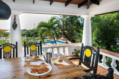 Luxury Villa Photo #11