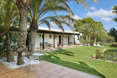 Luxury Villa Photo #10