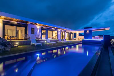 Luxury Villa Photo #7