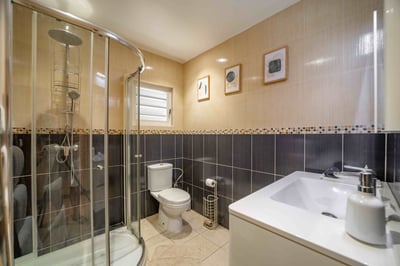 Luxury Villa Photo #23