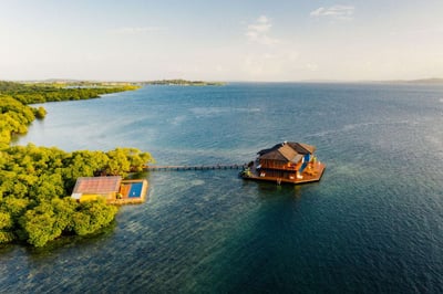 Luxury Villa Photo #3