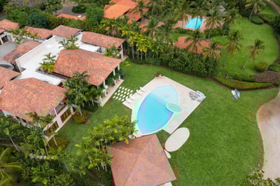 Luxury Villa Photo #4