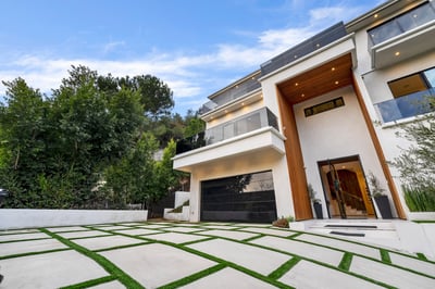 Luxury Villa Photo #8