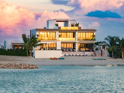 Luxury Villa Photo #2