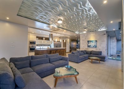 Luxury Villa Photo #24