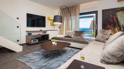 Luxury Villa Photo #28