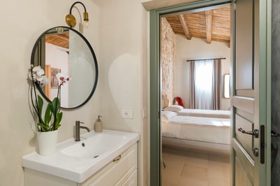Luxury Villa Photo #75