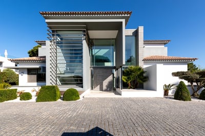 Luxury Villa Photo #12
