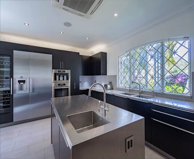 Luxury Villa Photo #17