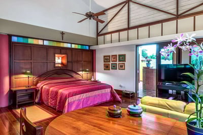 Luxury Villa Photo #17