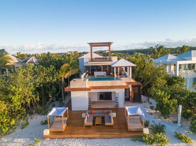Luxury Villa Photo #2