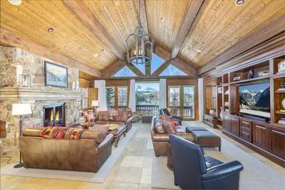 Luxury Villa Photo #2