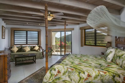 Luxury Villa Photo #22