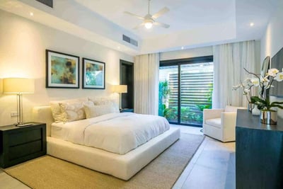 Luxury Villa Photo #19