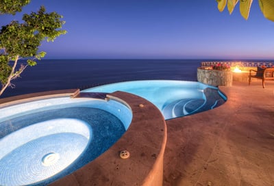 Luxury Villa Photo #3