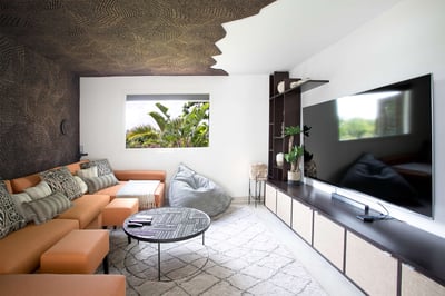 Luxury Villa Photo #23