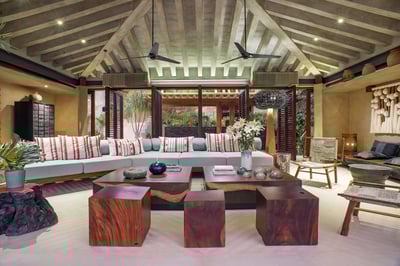Luxury Villa Photo #18