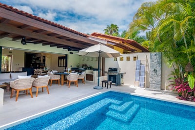 Luxury Villa Photo #5