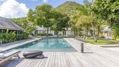 Luxury Villa Photo #6
