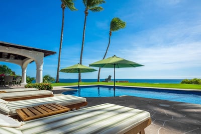 Luxury Villa Photo #7