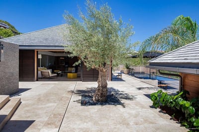 Luxury Villa Photo #9