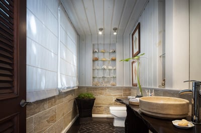 Luxury Villa Photo #32