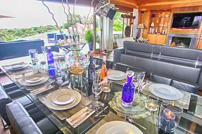 Luxury Villa Photo #12
