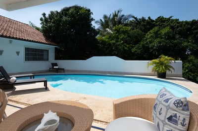 Luxury Villa Photo #5