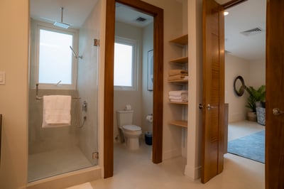 Luxury Villa Photo #34