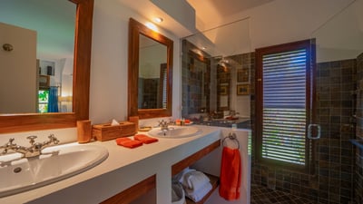 Luxury Villa Photo #63