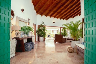 Luxury Villa Photo #29