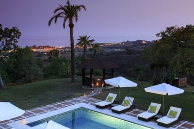 Luxury Villa Photo #6